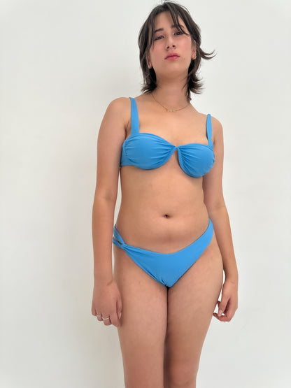 BLUE UNDERWIRE BRA